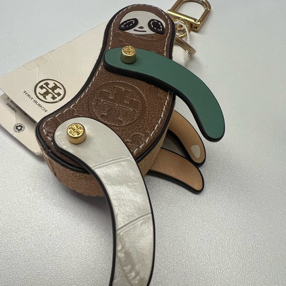 NWT TORY BURCH
Origami Sloth Key Ring In Moose - Picture 5 of 10